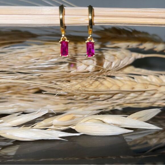 Gold Plated Dangle Huggie Hoop Earrings Dainty Minimalistic Silver CZ gems - Picture 1 of 2